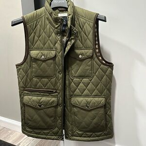 JO’S.A.BANK QUITED VEST. OLIVE GREEN